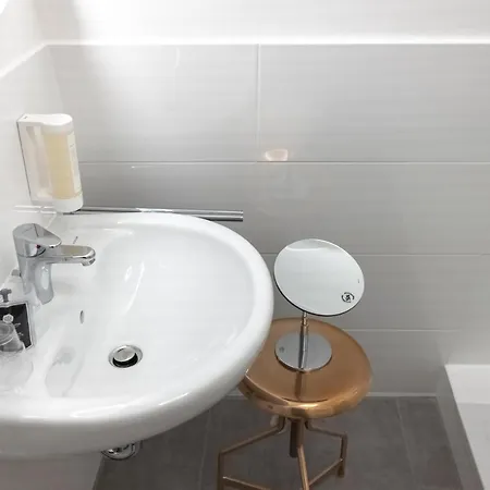 Ana Center - Self-service-hotel Готель