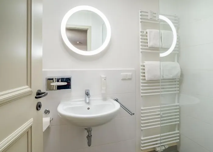 Готель Ana Center - Self-service-hotel Аугсбург